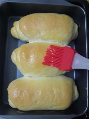 拿出来刷点蛋液继续烤10分钟即可。