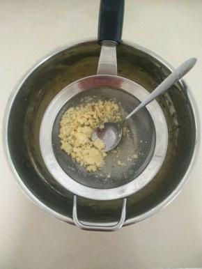 过筛一遍(更细腻些