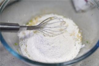 加入低粉清水。