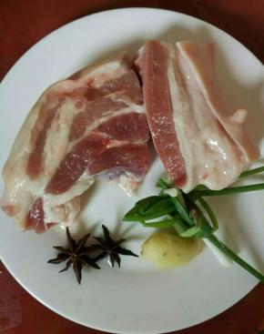 五花肉，姜葱，八角