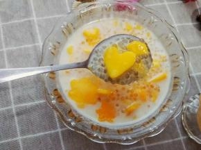 放冰箱冰一下口感会更好