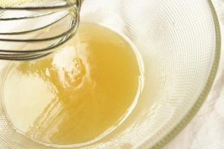 能够缓缓滴落的状态。