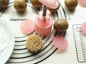 花纹好清晰，拖模也很容易。