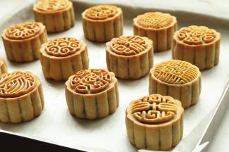 再入烤箱175度烤10分钟即可，注意观察，不要上色太重，因为回油后颜色还会再加深一点。