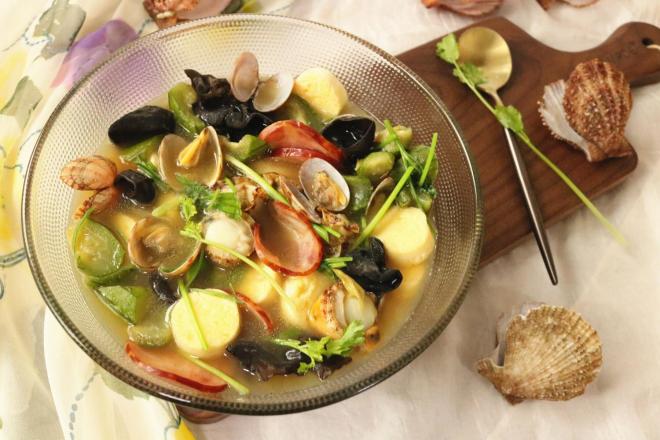 丝瓜豆腐海鲜煲