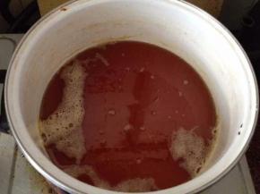 煮好的糖浆是成琥珀色的，浓稠度如蜂蜜般，冷却后会变的更稠，如麦芽糖般
将糖浆放入干净的玻璃罐中，密封保存。
糖浆放置时间越长，转化糖浆的香味越浓，使用效果越好，而且糖浆的防腐强，多做点放到明年再用都可以