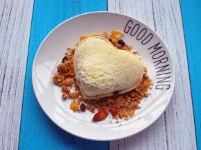 按照自己的吃量制作三明治，一个两个随意。