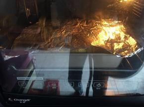 上色后盖上锡纸，不然颜色太深会不好看的