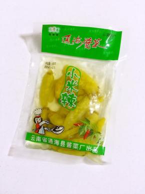 准备好一小袋泡椒！（超市里有卖！）