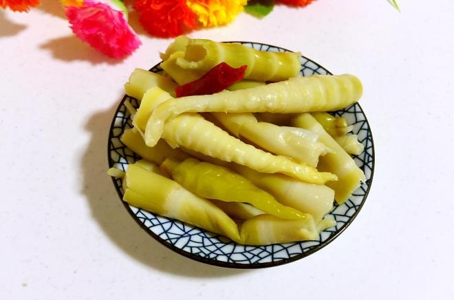 泡椒酸笋
