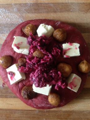 加上玫瑰酱和酒浸葡萄干