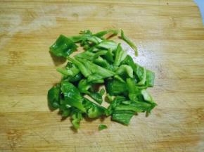 再切块，不要切太大。