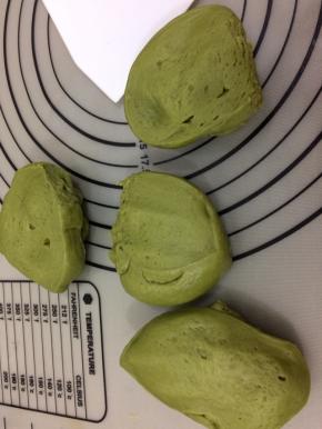 分成均匀的四份