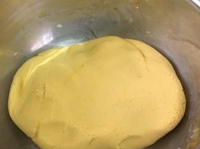 盆净 手净
搓出一个个小剂子 压扁