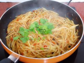 放盐、香菜炒均即可；