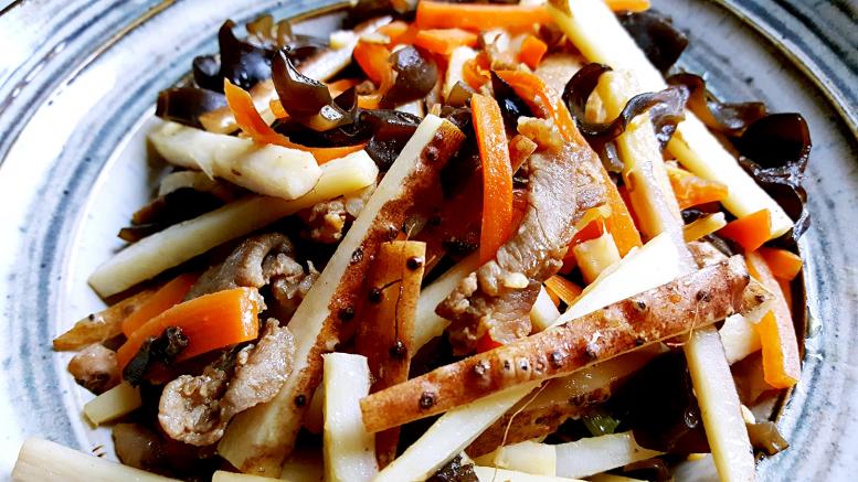 乌发药膳~首乌山药丝木耳炒肉