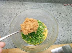 加入二汤匙肉松