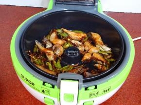 放盐、香葱拌均即可。