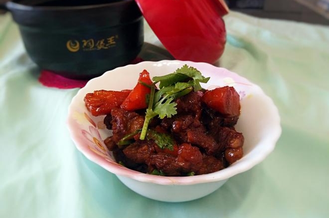 胡萝卜羊肉煲