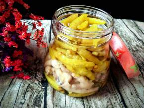 加入剩下的泡淑密封，冰箱冷藏一夜即可