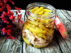 加入剩下的泡淑密封，冰箱冷藏一夜即可