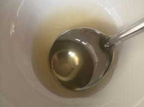 12.蜂蜜和水1:1的比例稀释。