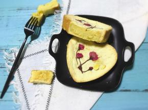 出炉后倒扣脱模，待彻底晾凉后密封保存。