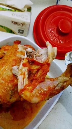 轻松拧下的鸡腿。