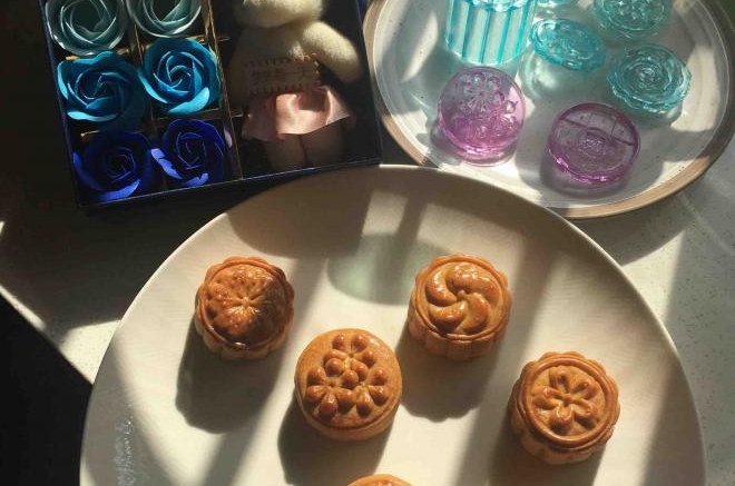 广式莲蓉蛋黄月饼