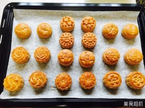 继续放入烤箱180度烤10至12分钟