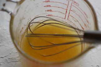 用手抽既可以搅拌，无需打蛋器。