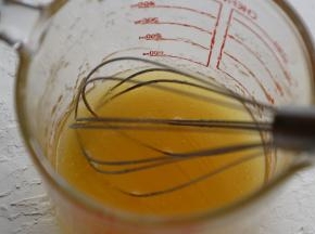 用手抽既可以搅拌，无需打蛋器。