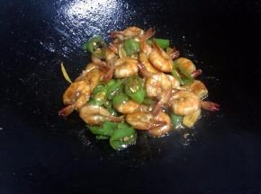 翻炒片刻即可出锅。