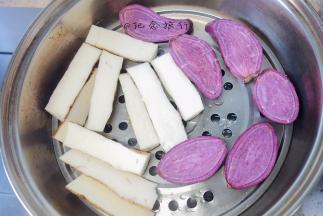 放入蒸锅蒸15分钟左右