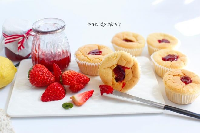 草莓夹心蛋糕