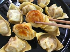 煎至底部金黄色就好的。