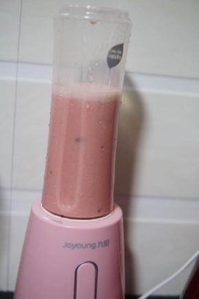 杯体和杯身扭紧，打5秒左右即可