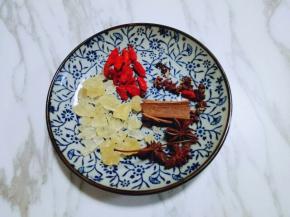 准备好香料。