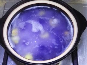 期间要不时的翻动防止糊底