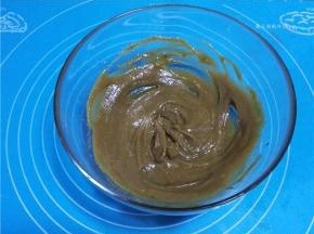 继续打发至轻盈状态
