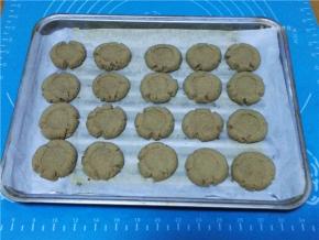 放入预热好的烤箱，180度，烤15分钟