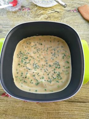 烙至两面微黄即可