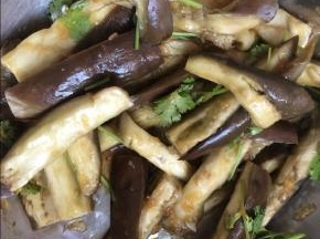 用筷子拌匀