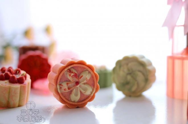 超高颜值的桃山皮月饼