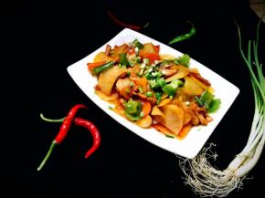 出锅后撒上葱花即可