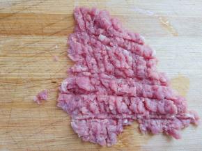 猪肉剁碎