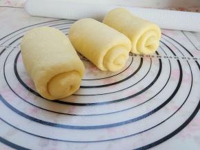 依次做好三个面团