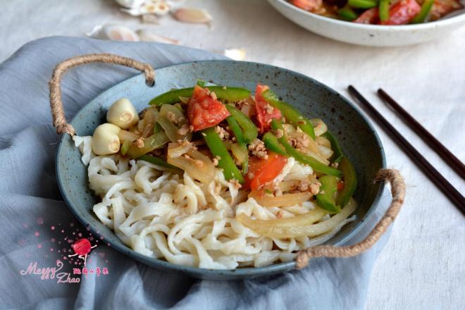 肉末洋葱手擀面