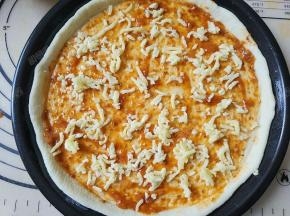 再撒一层马苏里拉芝士