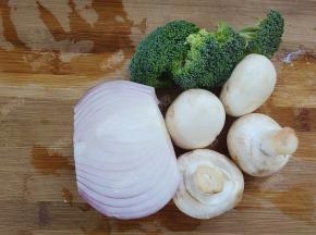 准备配菜，可以根据自己的喜好自由选择